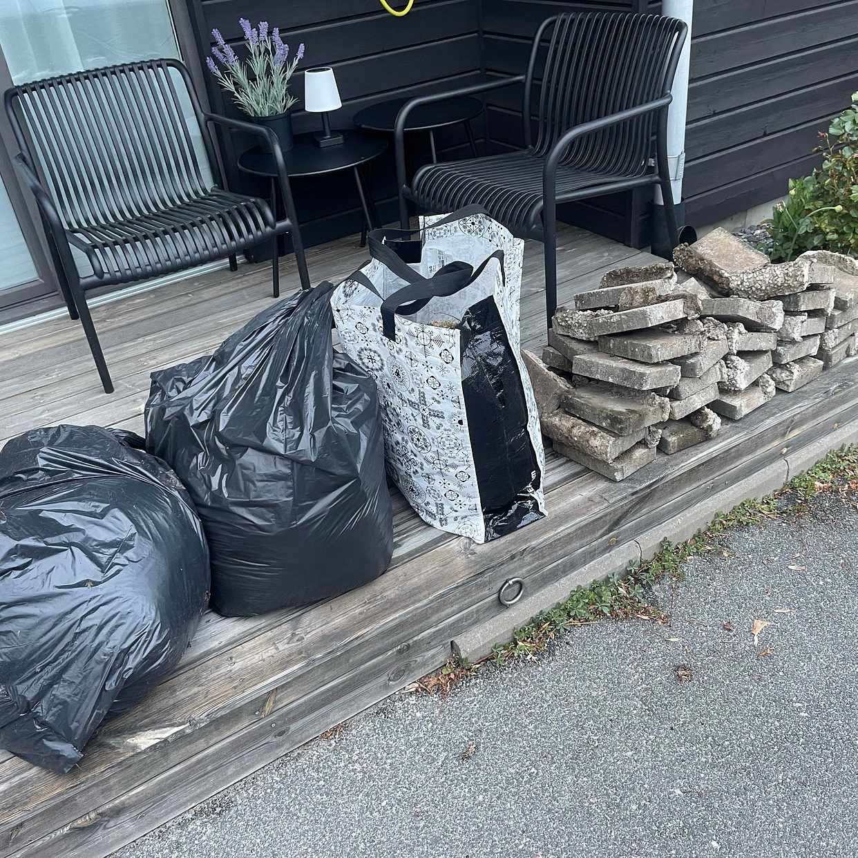 image of Trädgårdsavfall, Sten - Järfälla