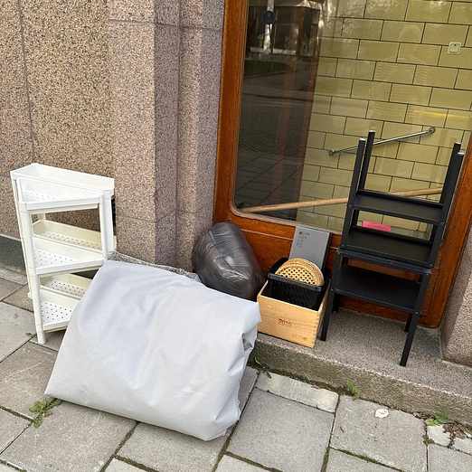 image of Hylla och stegpall - Stockholm