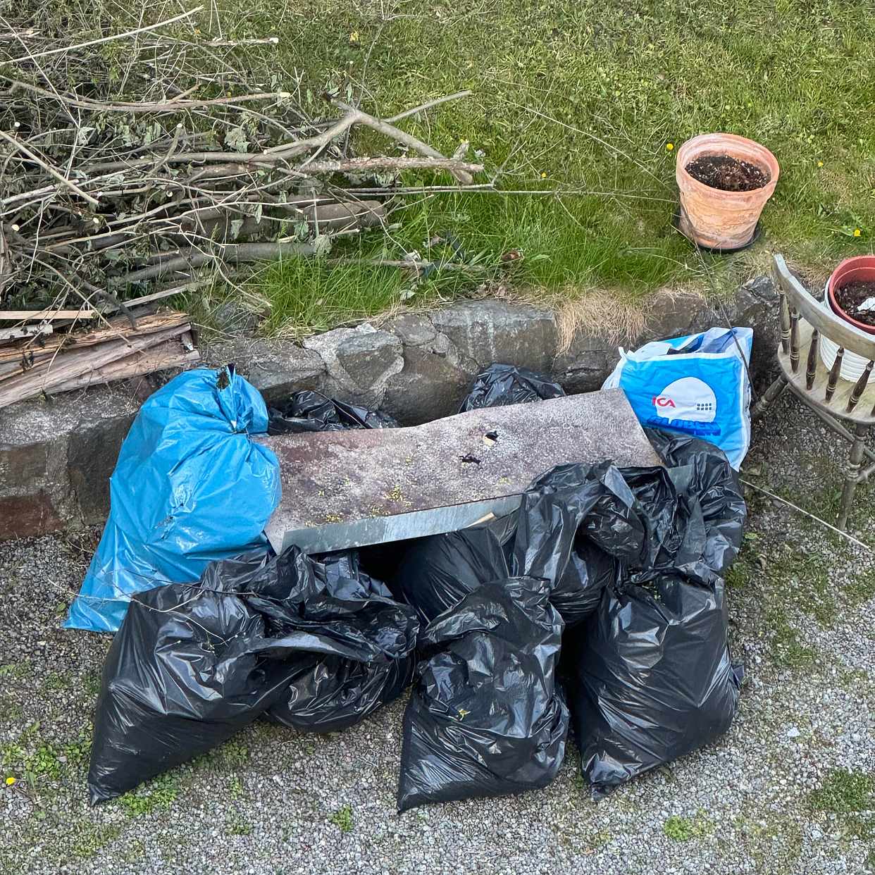 image of Ca 10 st plastkassar, - Enskede-Årsta-Vantörs