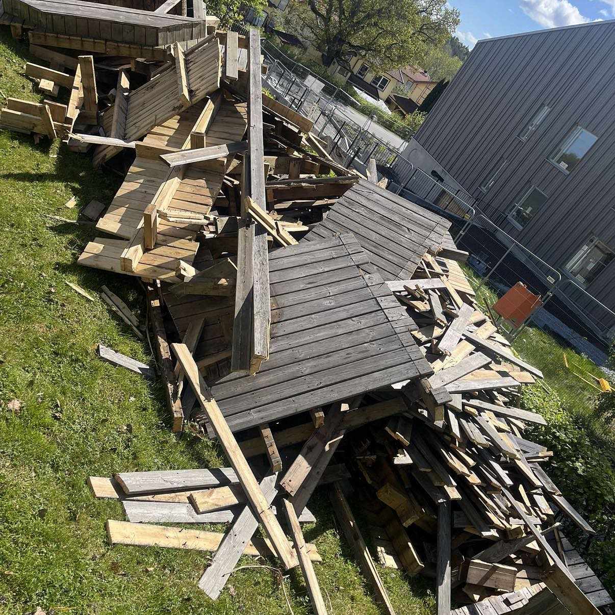 image of Hämta upp och återvinna - Järfälla