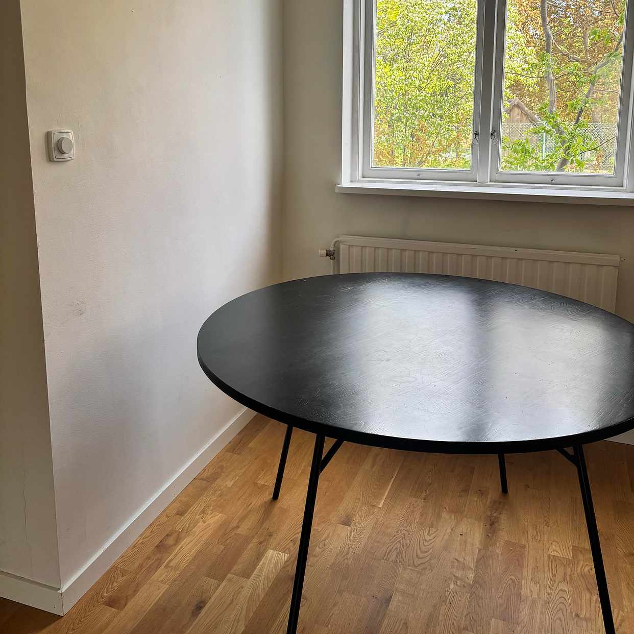 image of Kitchen table to trash - Hägersten