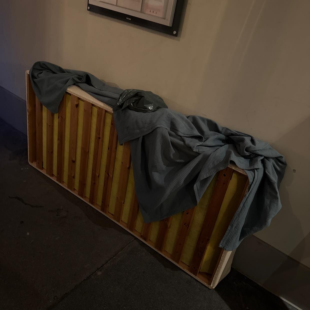 image of Släng säng 90x200 cm - Stockholm