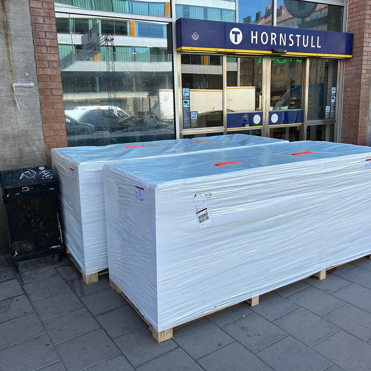 image of FLYTTA NER I TRAPPA - 