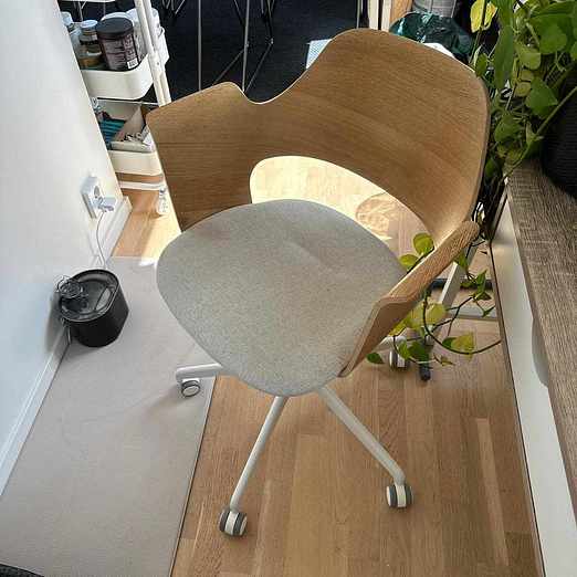 image of Desk and 2 Office Chairs - Malmö