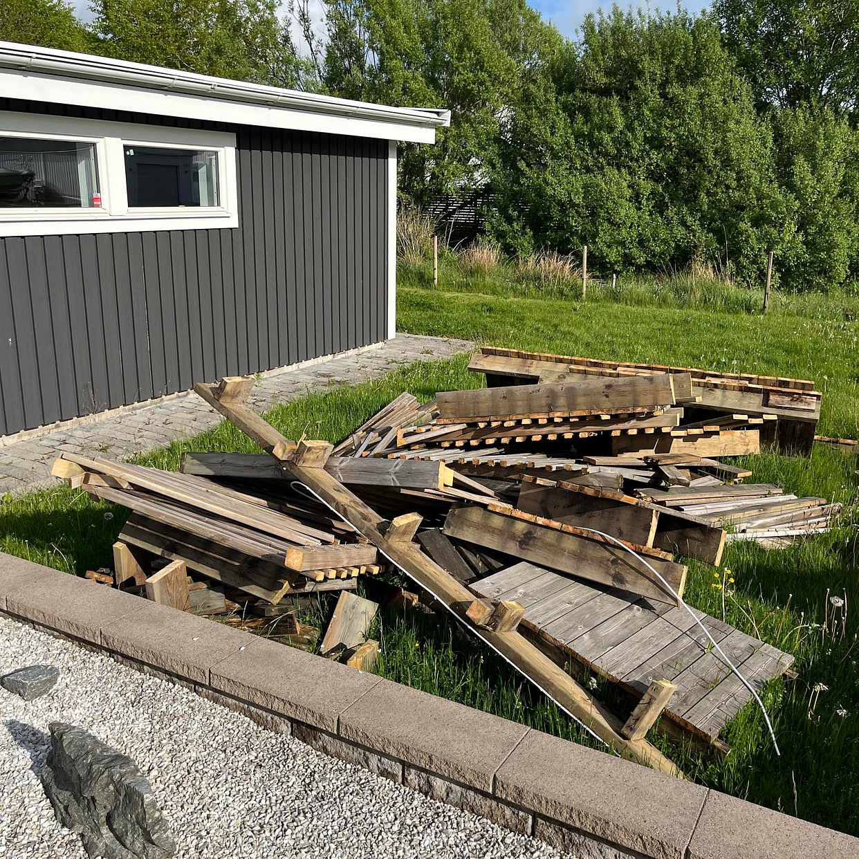 image of Bortforsling av trä - Onsala