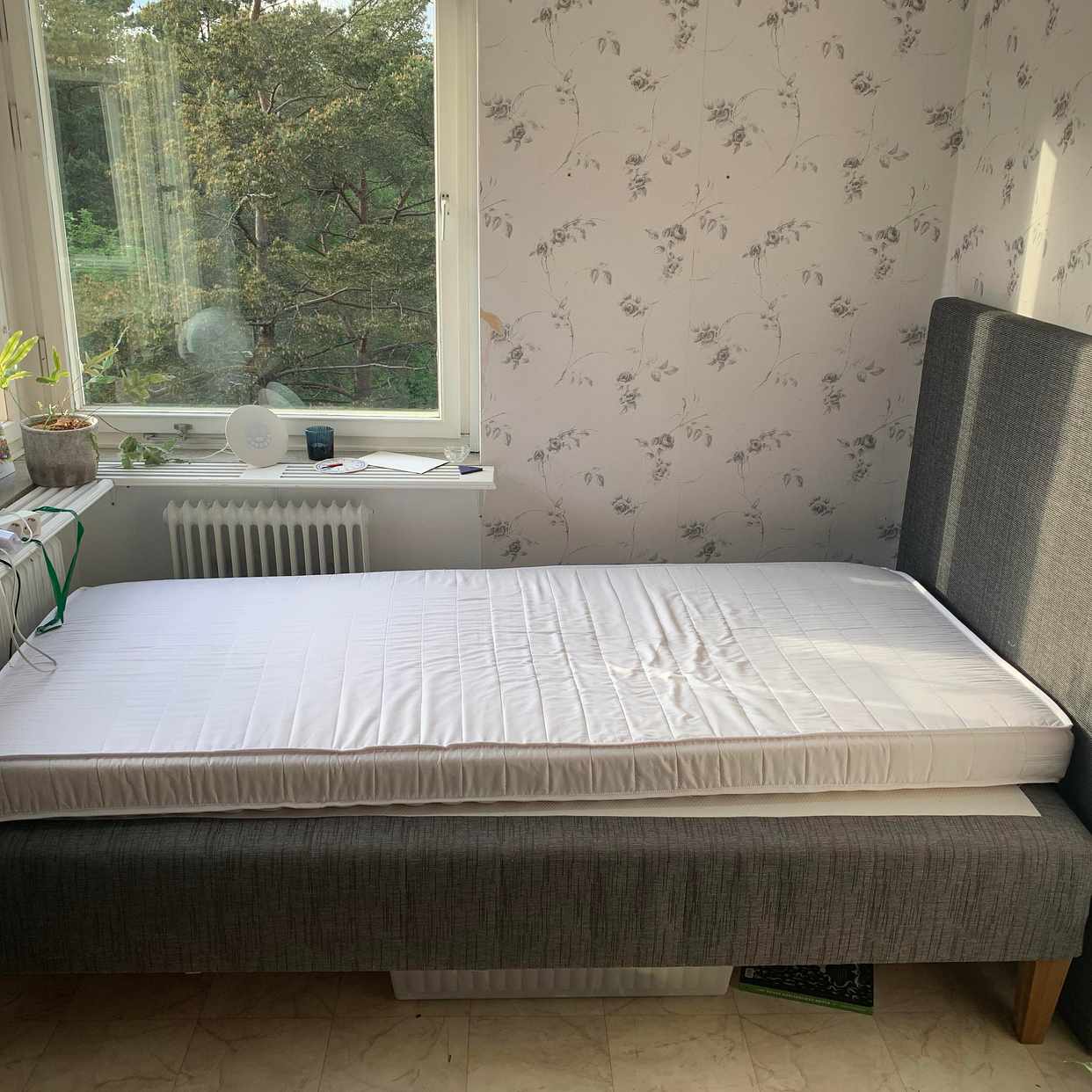image of Två sängar inkl madrasser - 