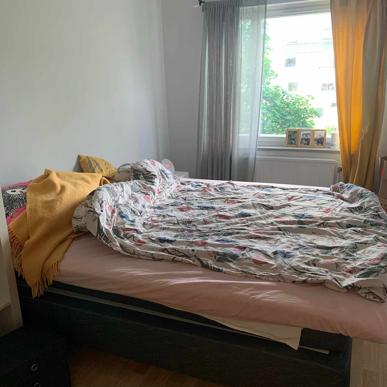 image of Två sängar inkl madrasser - 