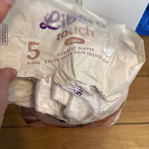 image of Öppnat paket blöjor 5 - Stockholm