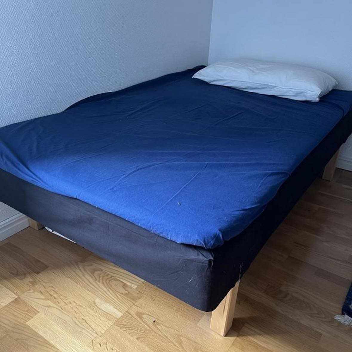 image of Flytta säng - 