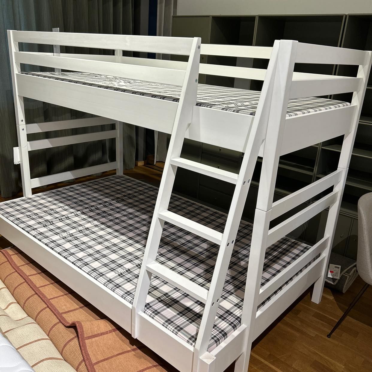 image of Pick up bed and deliver - 