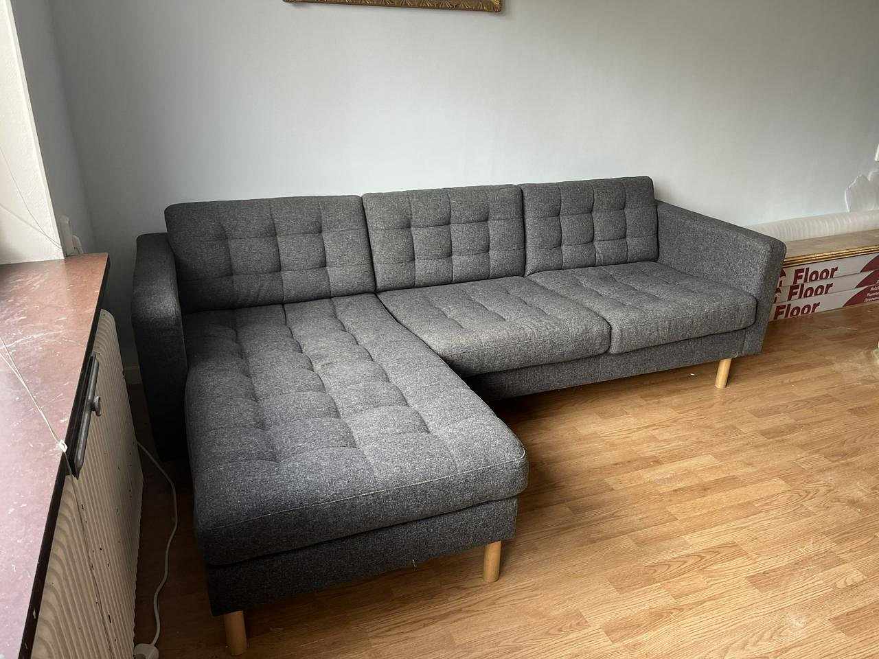 Grå divansoffa IKEA lands