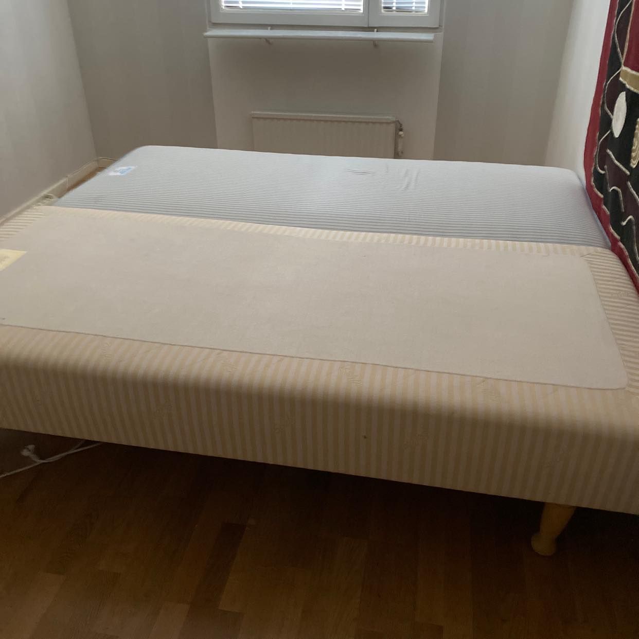 image of Möbler till återvinningen - Sollentuna