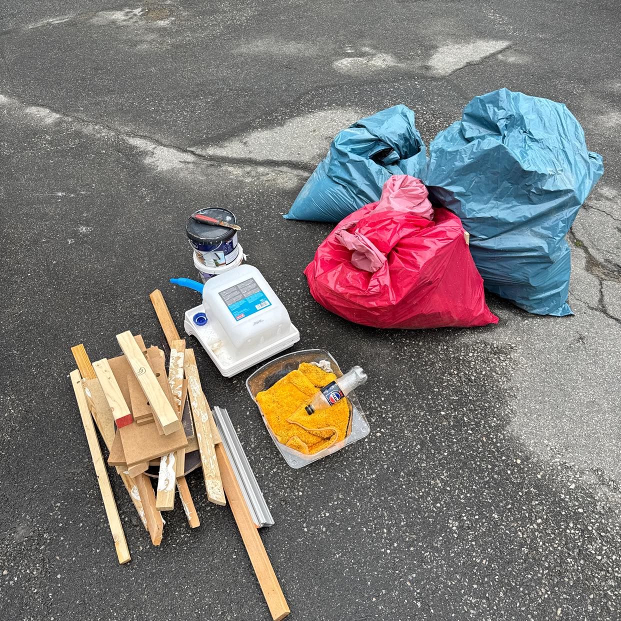 image of Plast kartong träspill - Tullinge