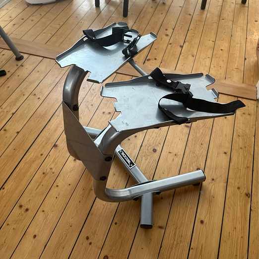 image of Metal weight stand - Enskede-Årsta-Vantör
