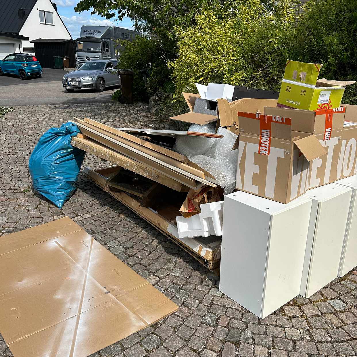 image of Lekstuga, kartonger, sop - Sydväst