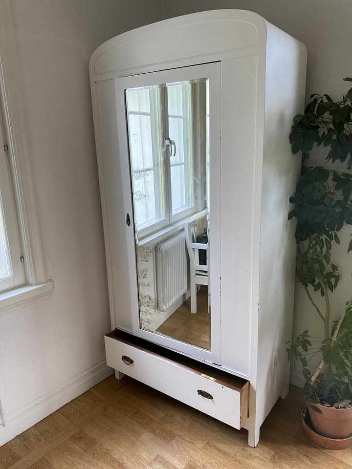 image of antikt skåp  - 