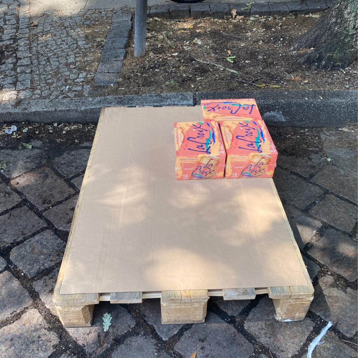 image of Recycle 2 pallets - Berlin