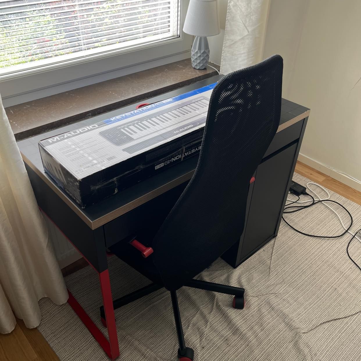 image of Card boxes, PC desk - 