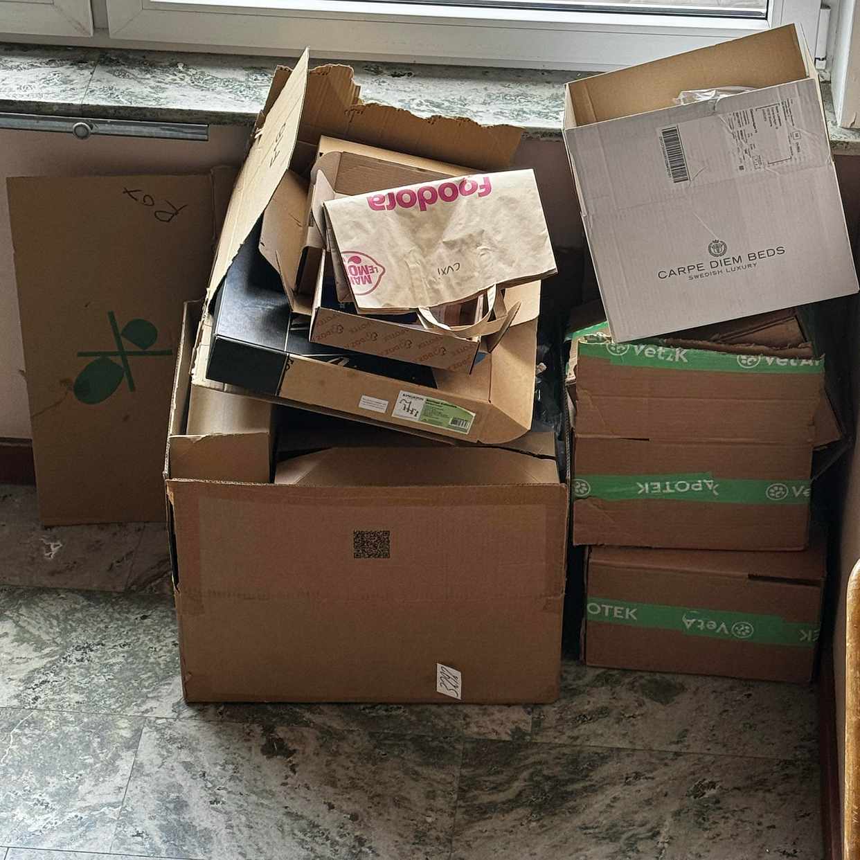 image of Boxes for recycle - Bromma