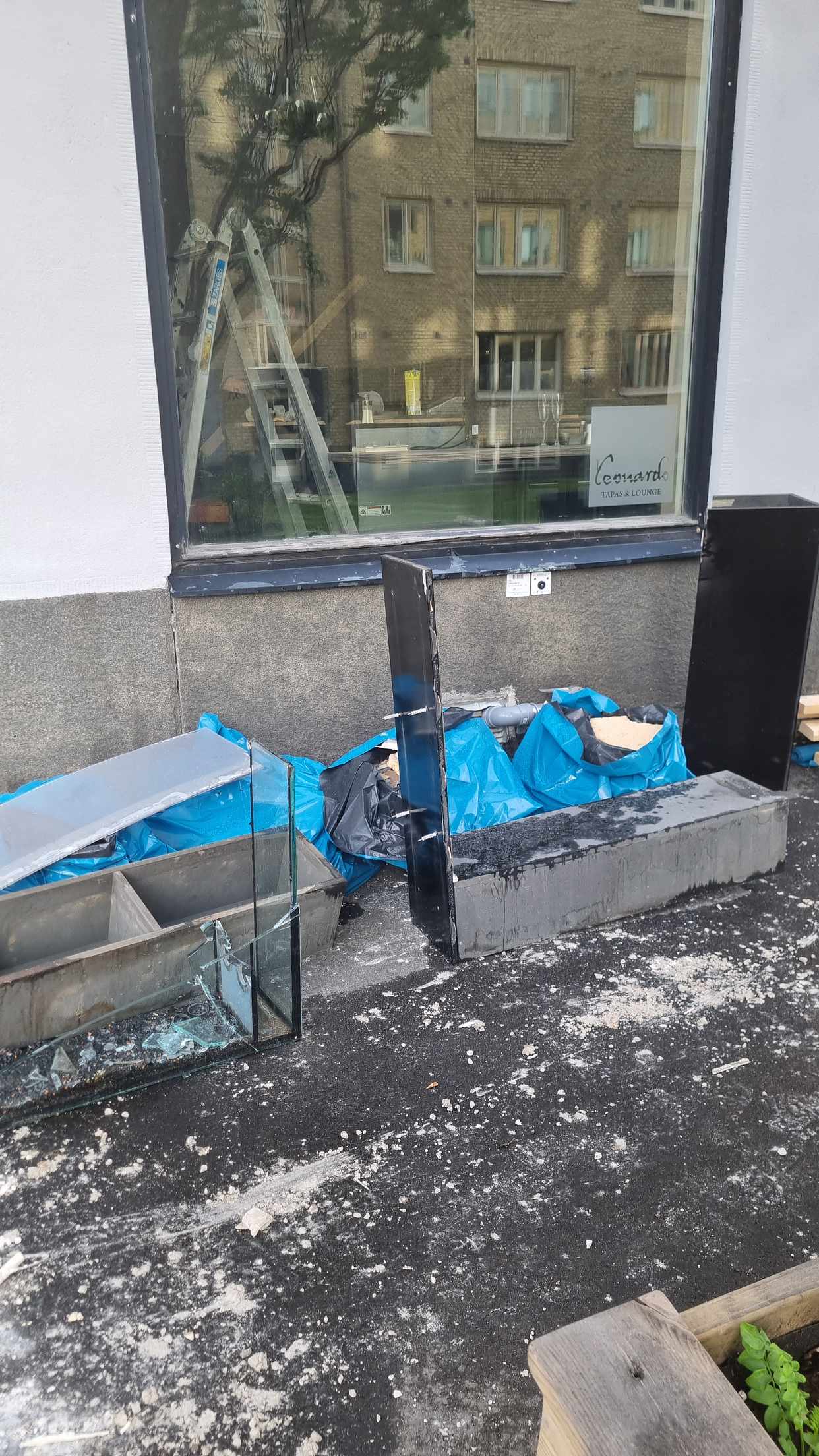 image of Bygg avfall och lite anan - Göteborg
