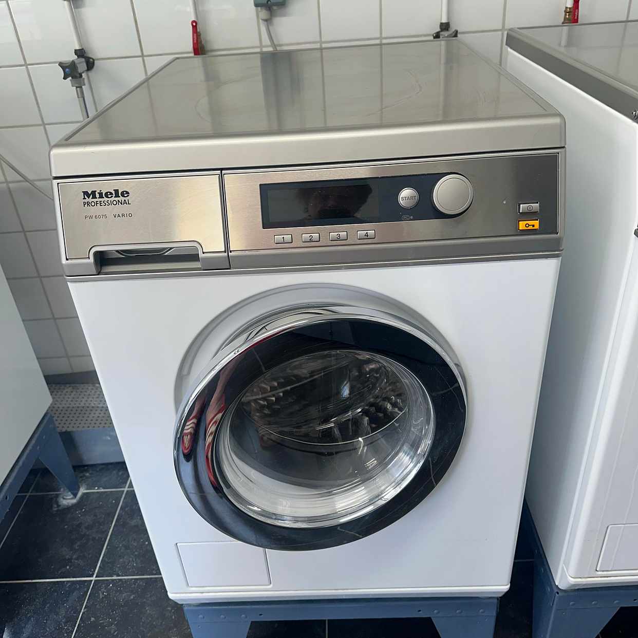 image of Kartonger möbel - 