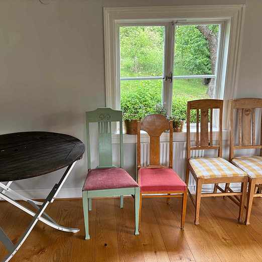 image of Give away table and chair - Stockholm