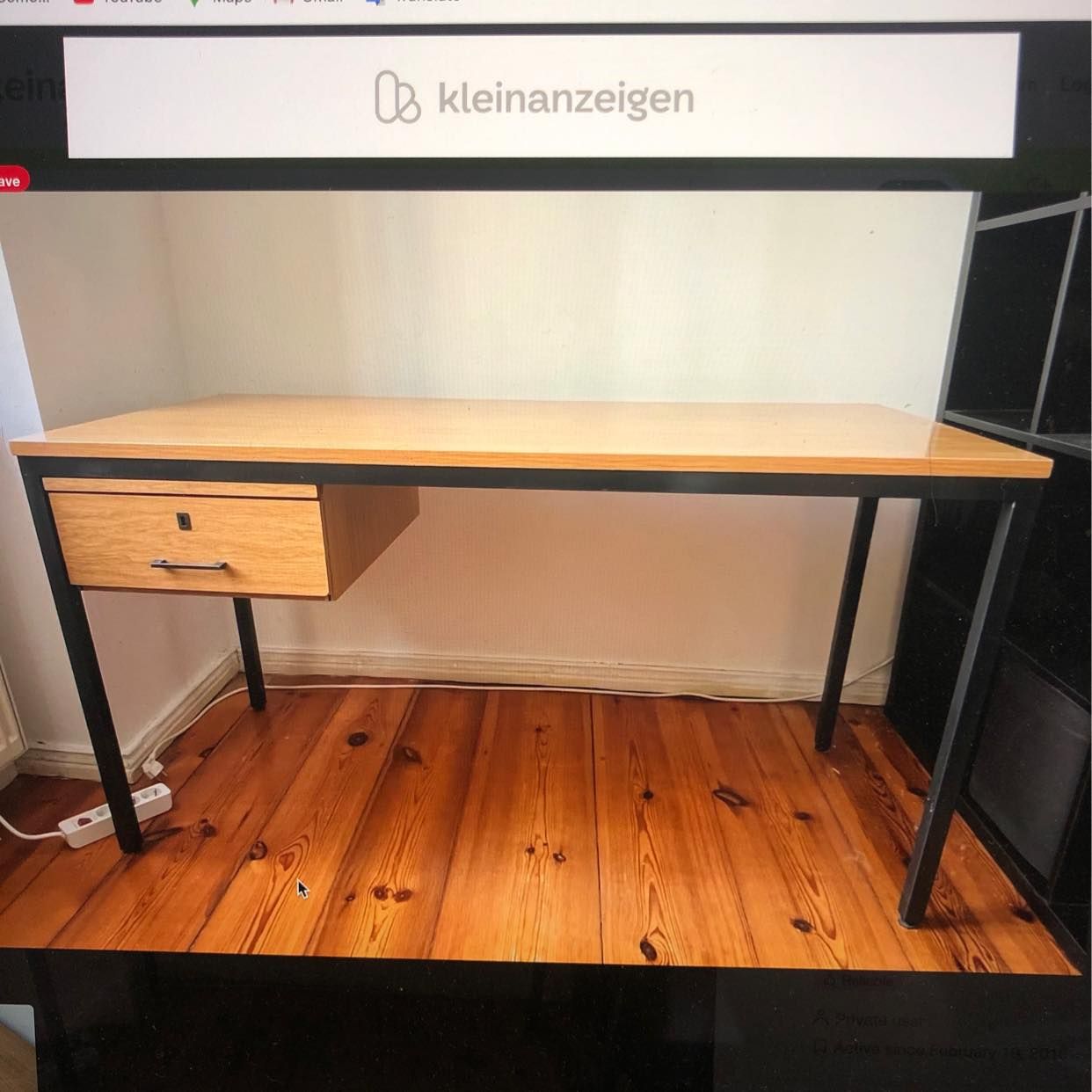 image of Pick up the desk and deli - 