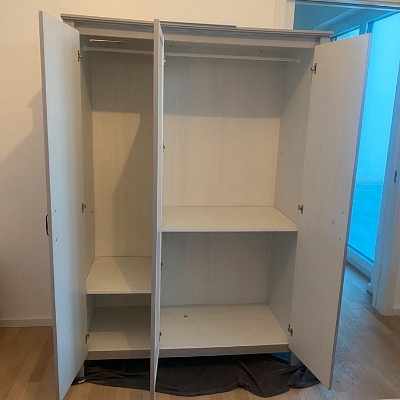 image of pick up/drop off wardrobe - 