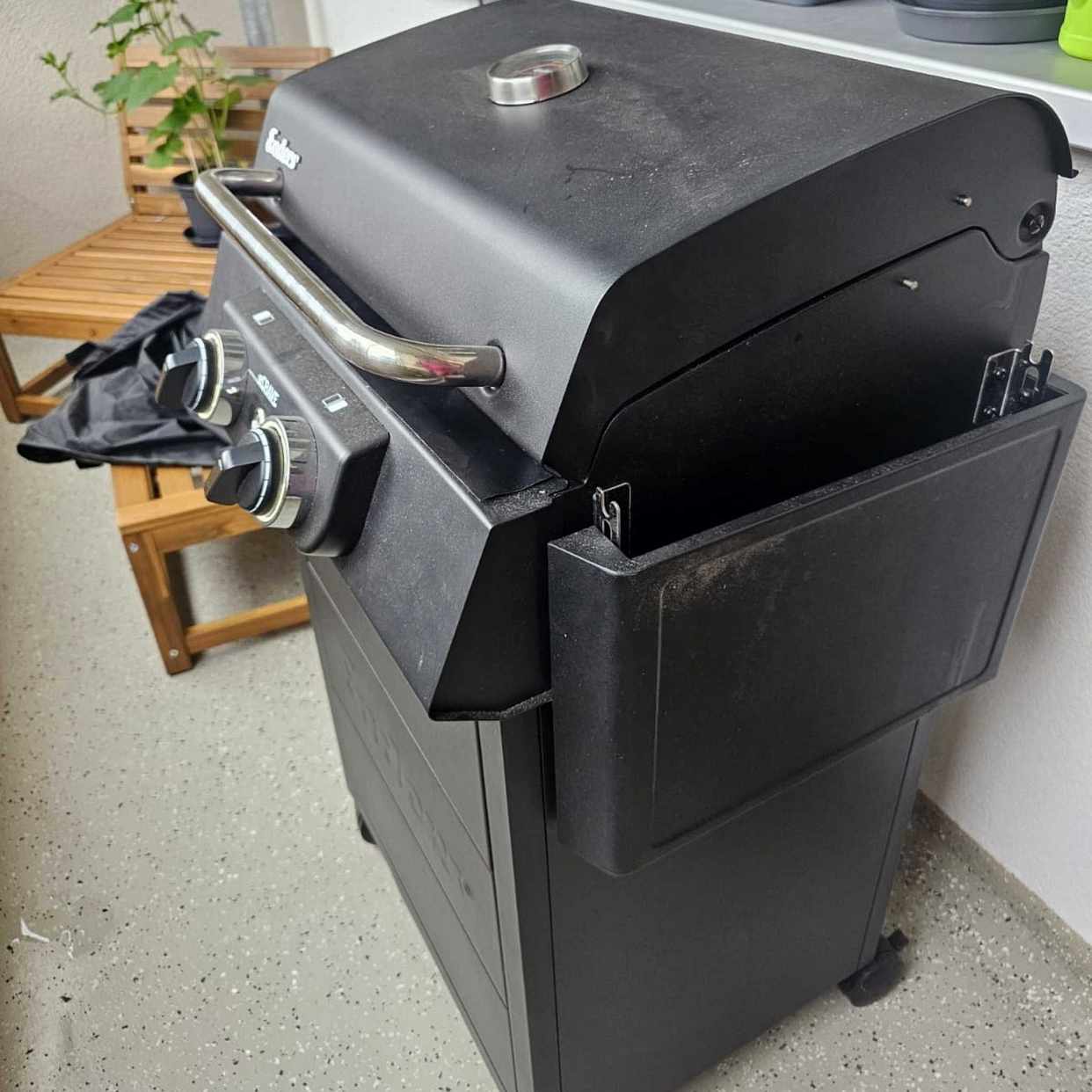 image of Alter defekter Grill - Berlin