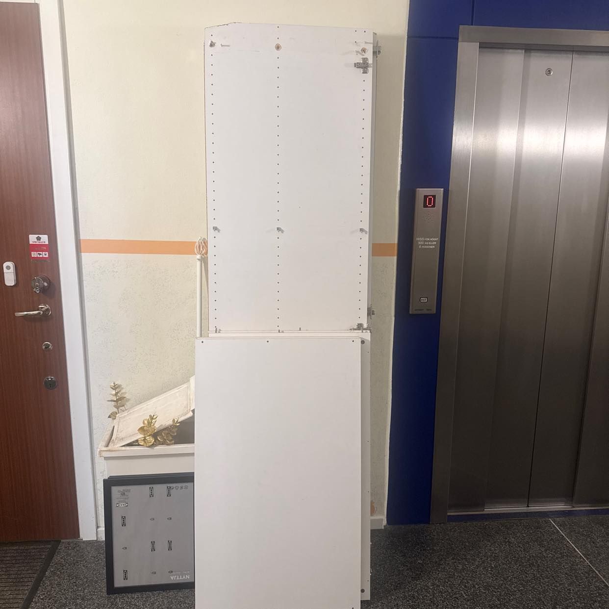 image of Broken down closet - Älvsjö