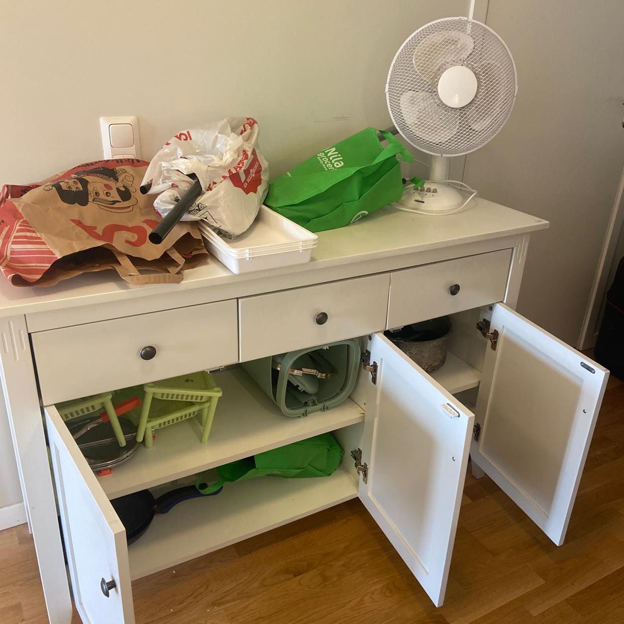 image of Broken furniture - Hägersten