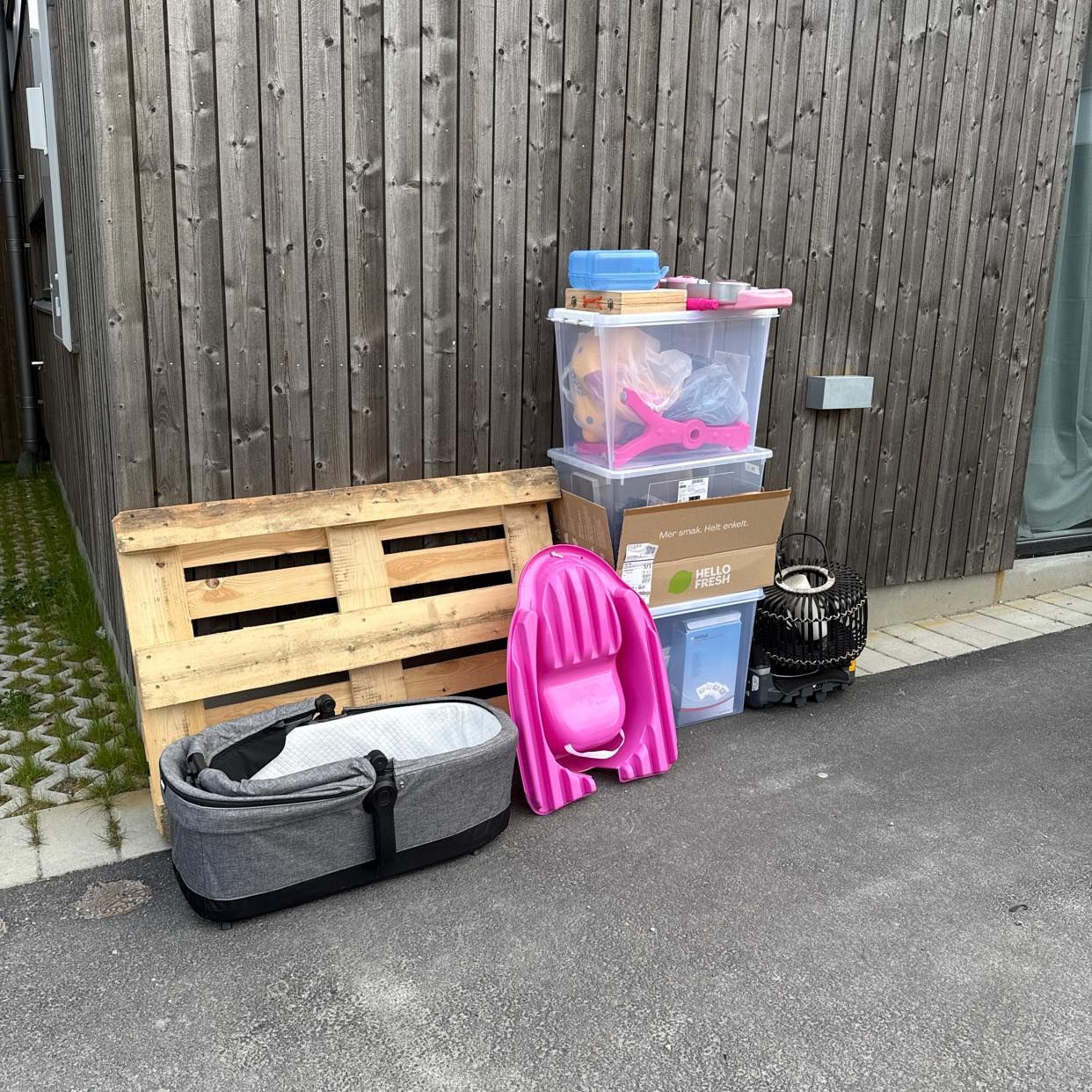 image of Recycle/throw away - Saltsjö-Boo