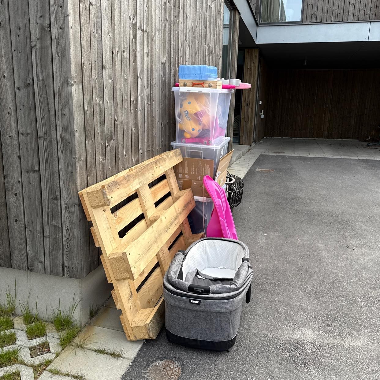 image of Recycle/throw away - Saltsjö-Boo