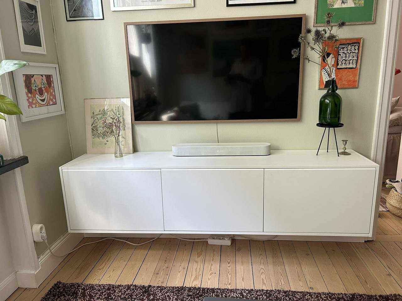 image of Vit TV-bänk  - 