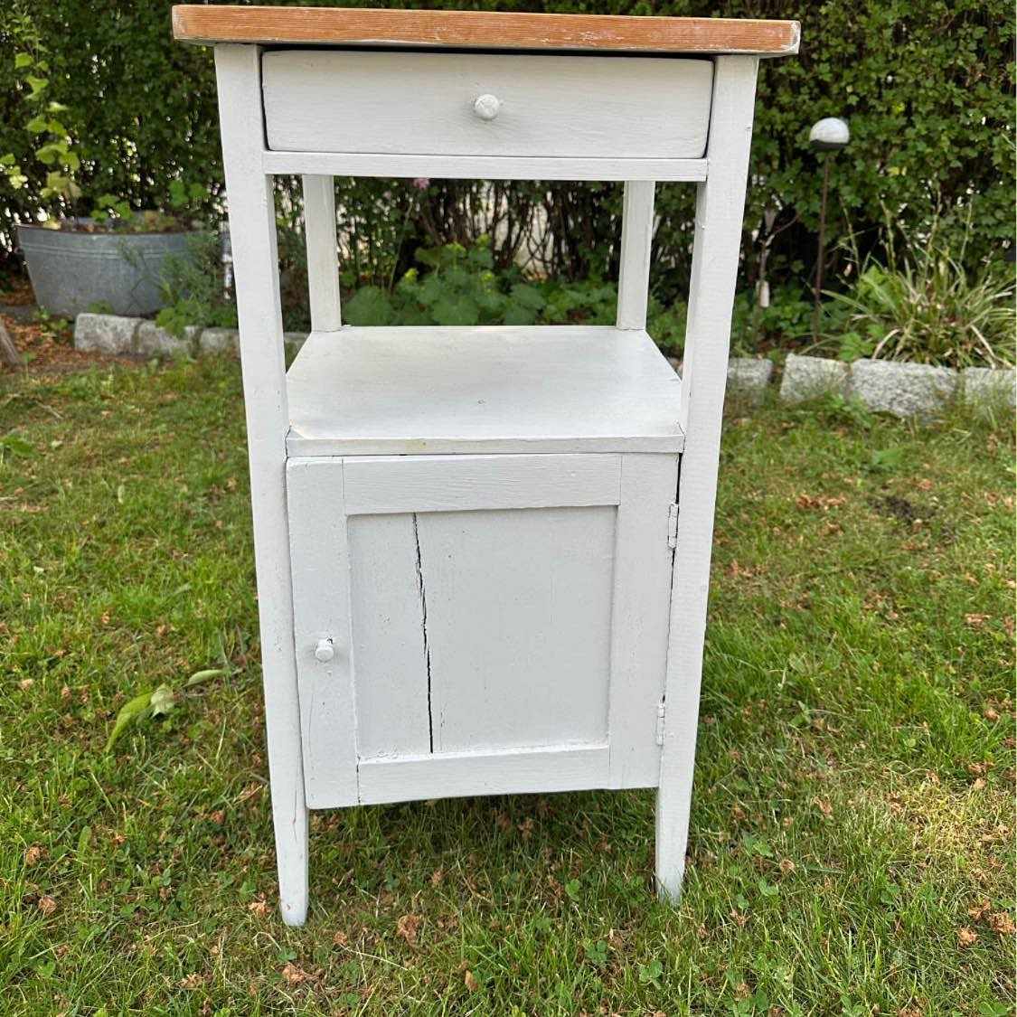 image of Deliver small furniture - 