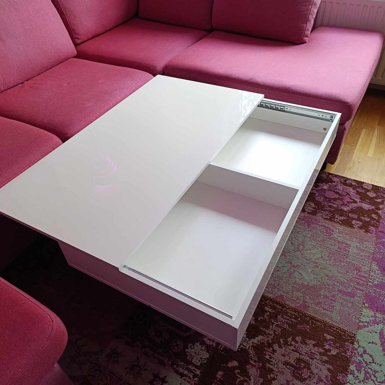 image of Soffa + soffbord skänkes - Örebro