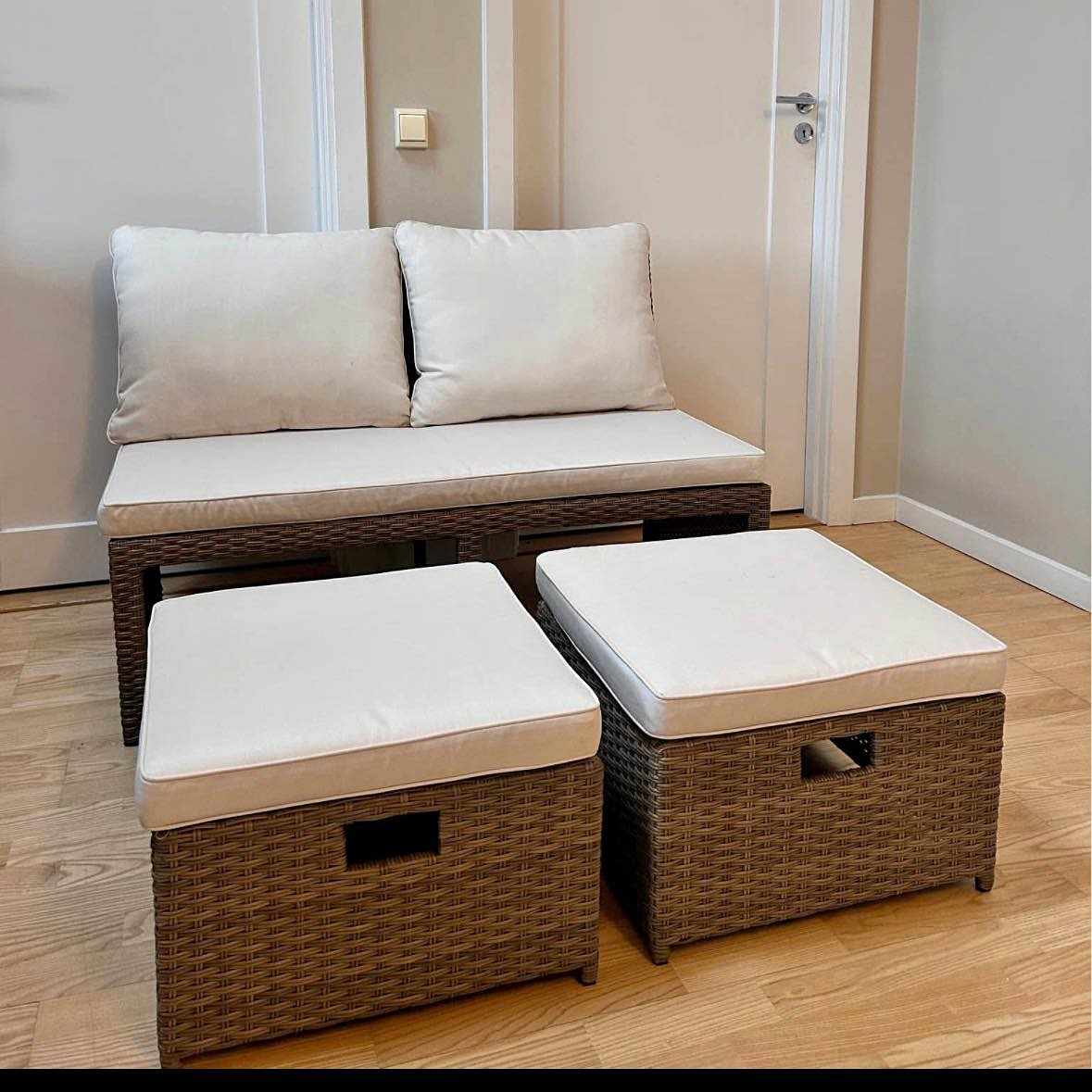 image of Balkongsoffa + 2 pallar - 