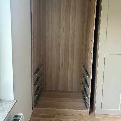image of Flytt av 2 garderober  - 