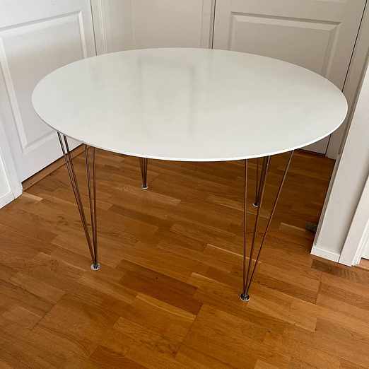 image of Mio matbord rund vit fint - Nacka