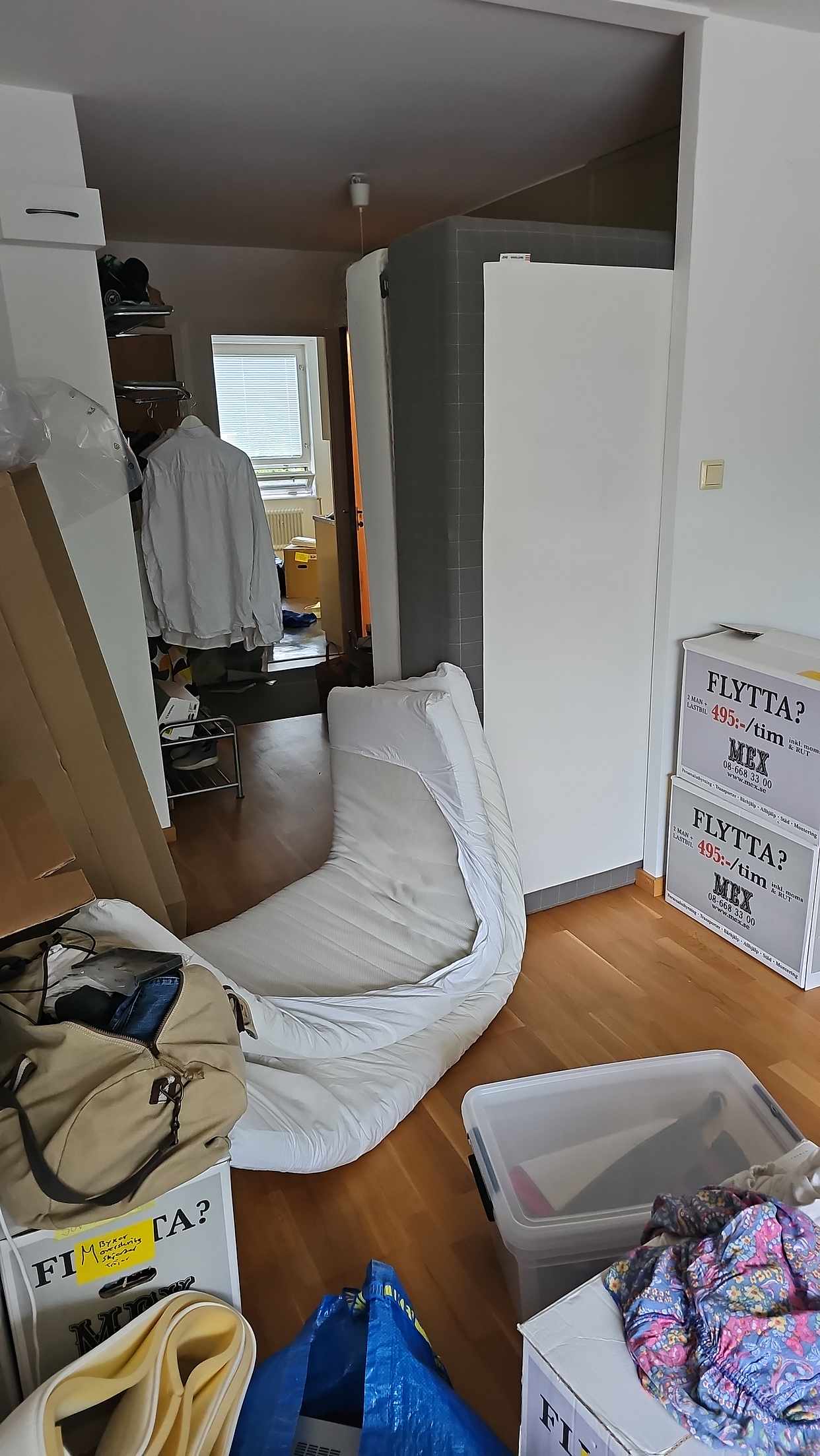 image of Two 90 cm beds + mattress - Stockholm