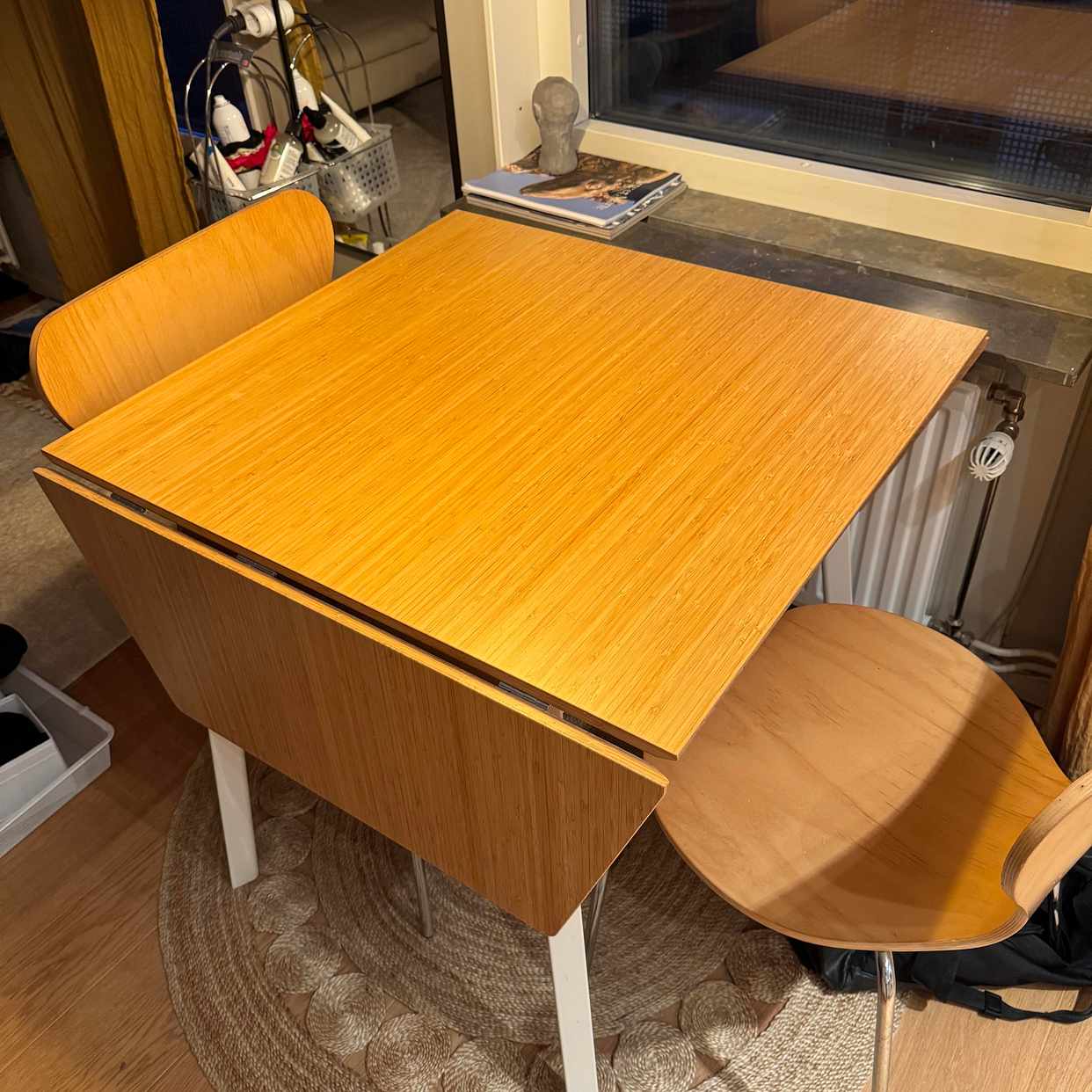 image of Säng soffa matbord tv+bän - 