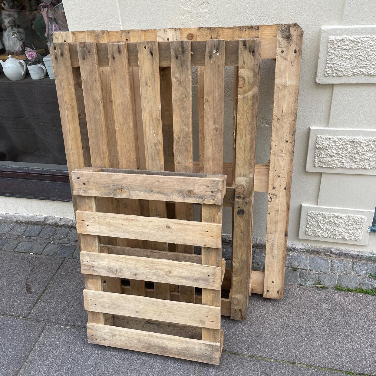 image of Pallar 3 st - Malmö