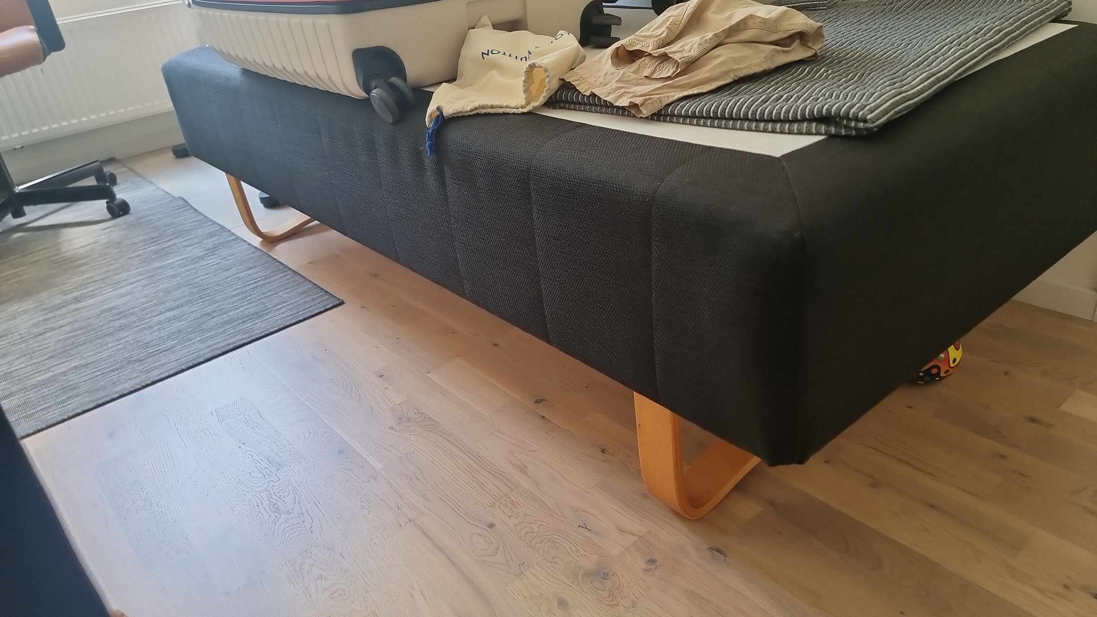 image of Gratis Möbler, bara idag. - Rönninge