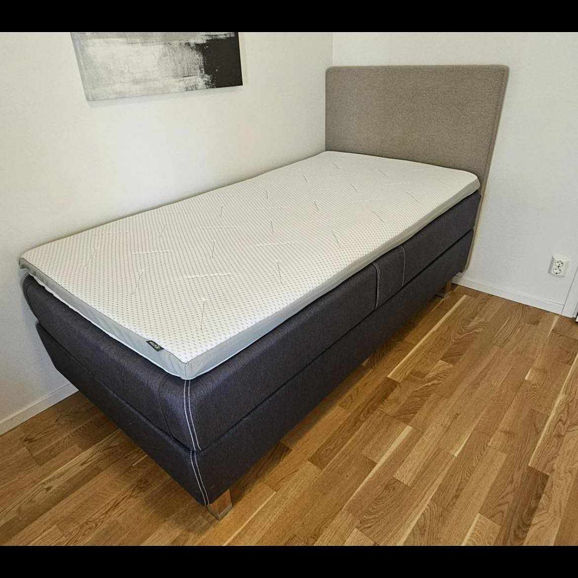 image of Deliver bed to apartment - 