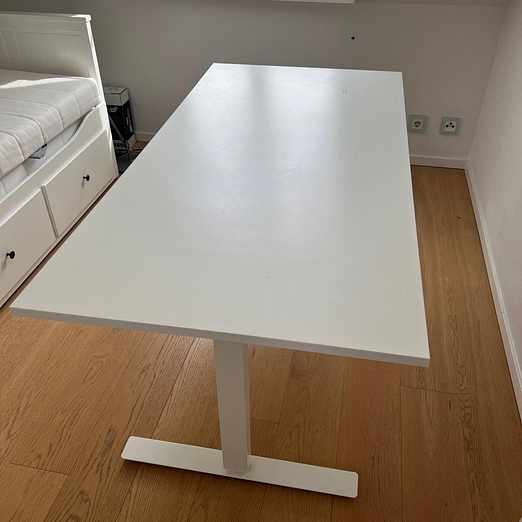 image of White Desk - Stockholm
