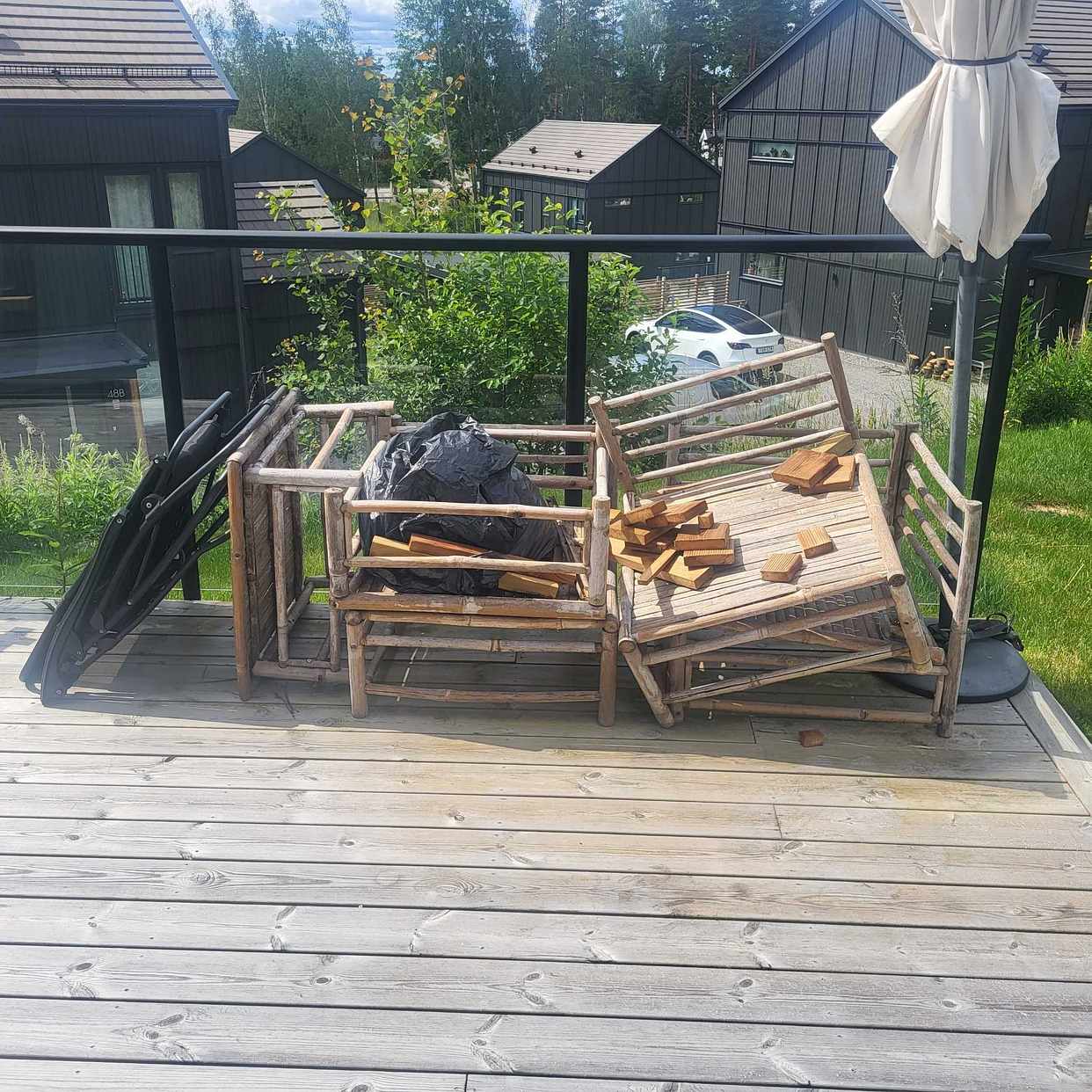 image of Utemöbler och dynor mm - Åkersberga