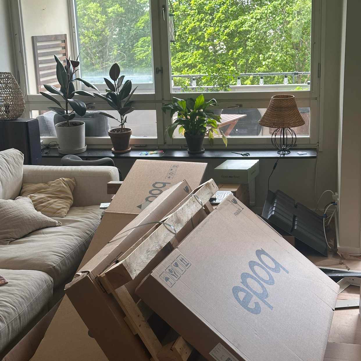 image of 4 pallar och emballage - Stockholm