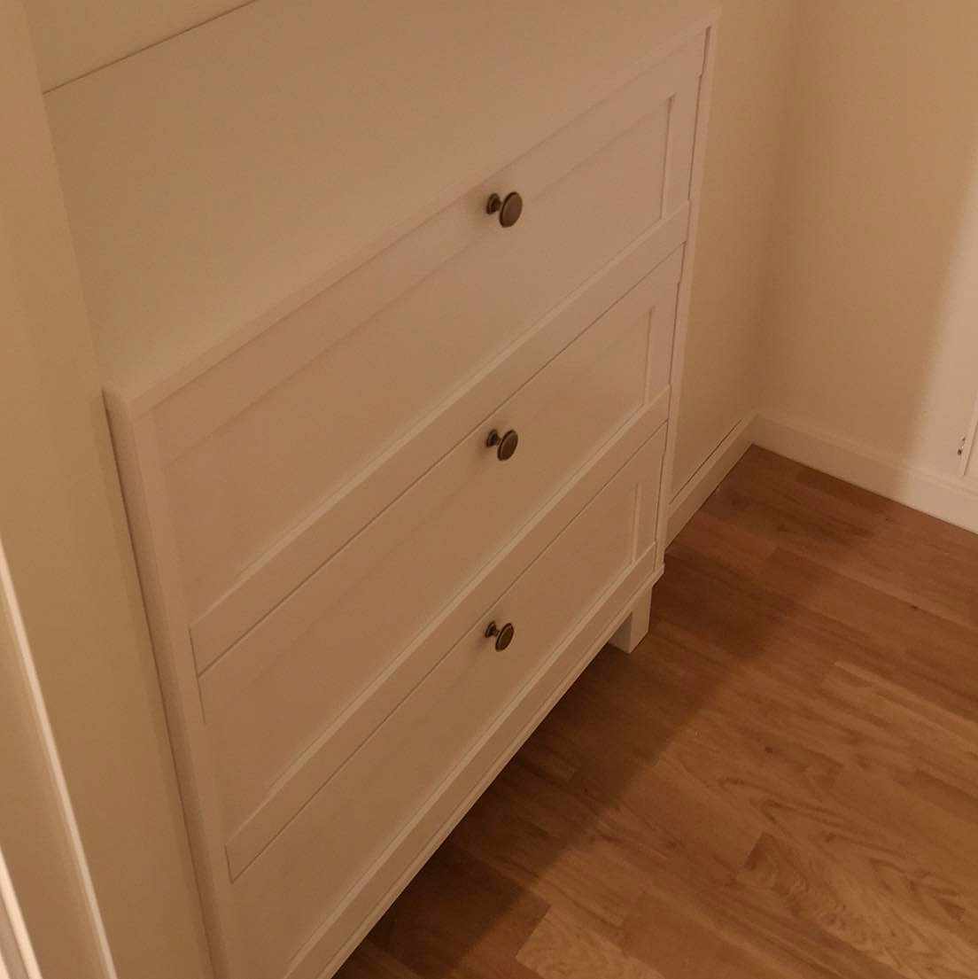 image of 1 closet+1 drawer+ bags - 