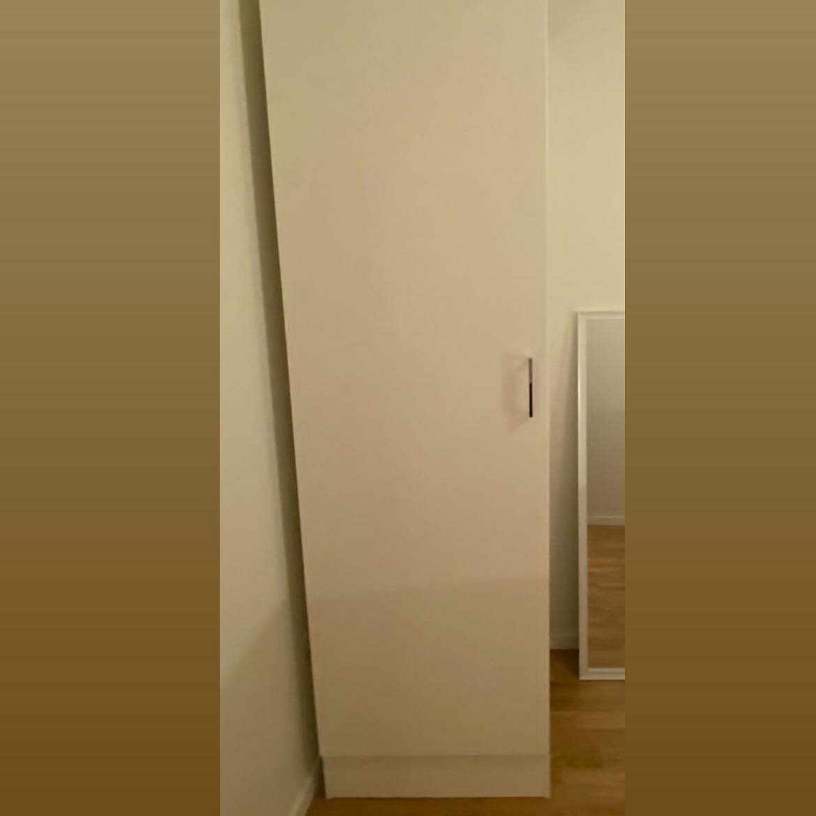 image of 1 closet+1 drawer+ bags - 