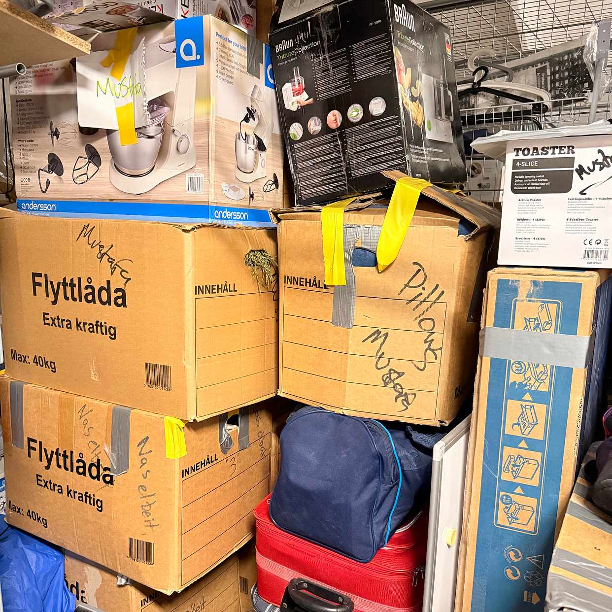 image of Flytta soffa, kartonger. - 